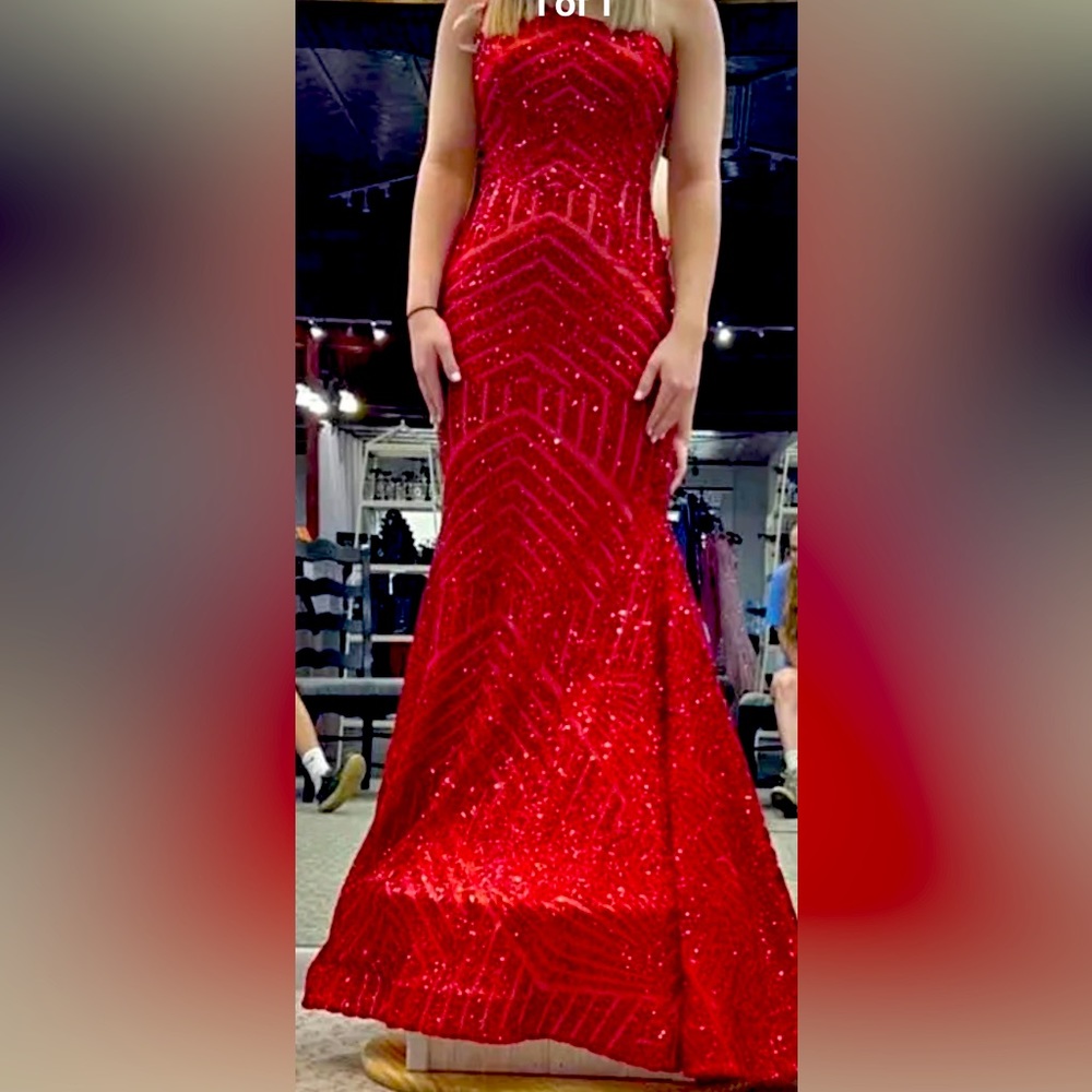 Size 2 Prom Dress from Formalities